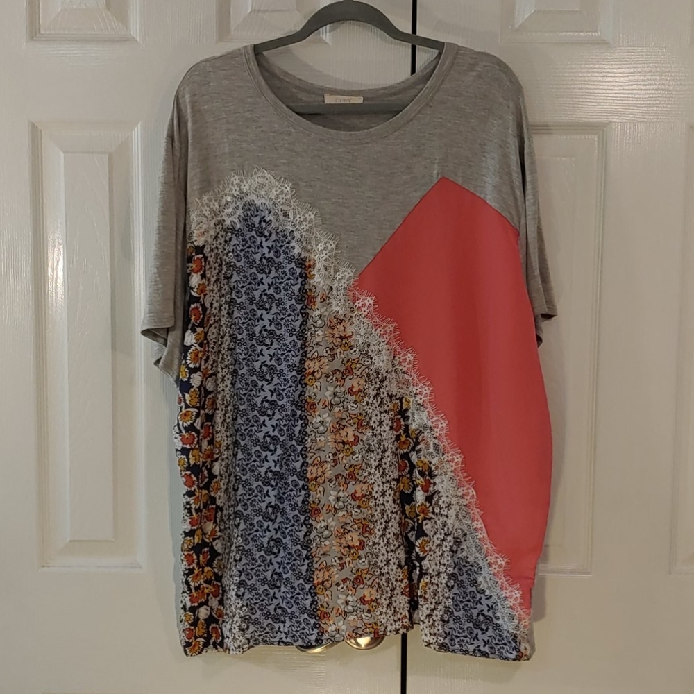 Short sleeve top